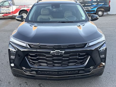 Used 2025 Chevrolet Trax ACTIV image 9