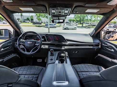 Used 2024 Cadillac Escalade V AWD/4WD image 22