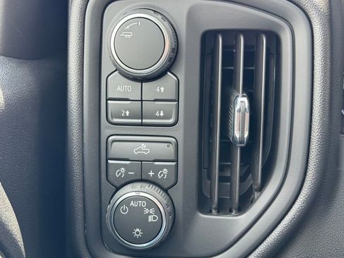 New 2026 Chevrolet Silverado 1500 Custom Trail Boss AWD/4WD image 22