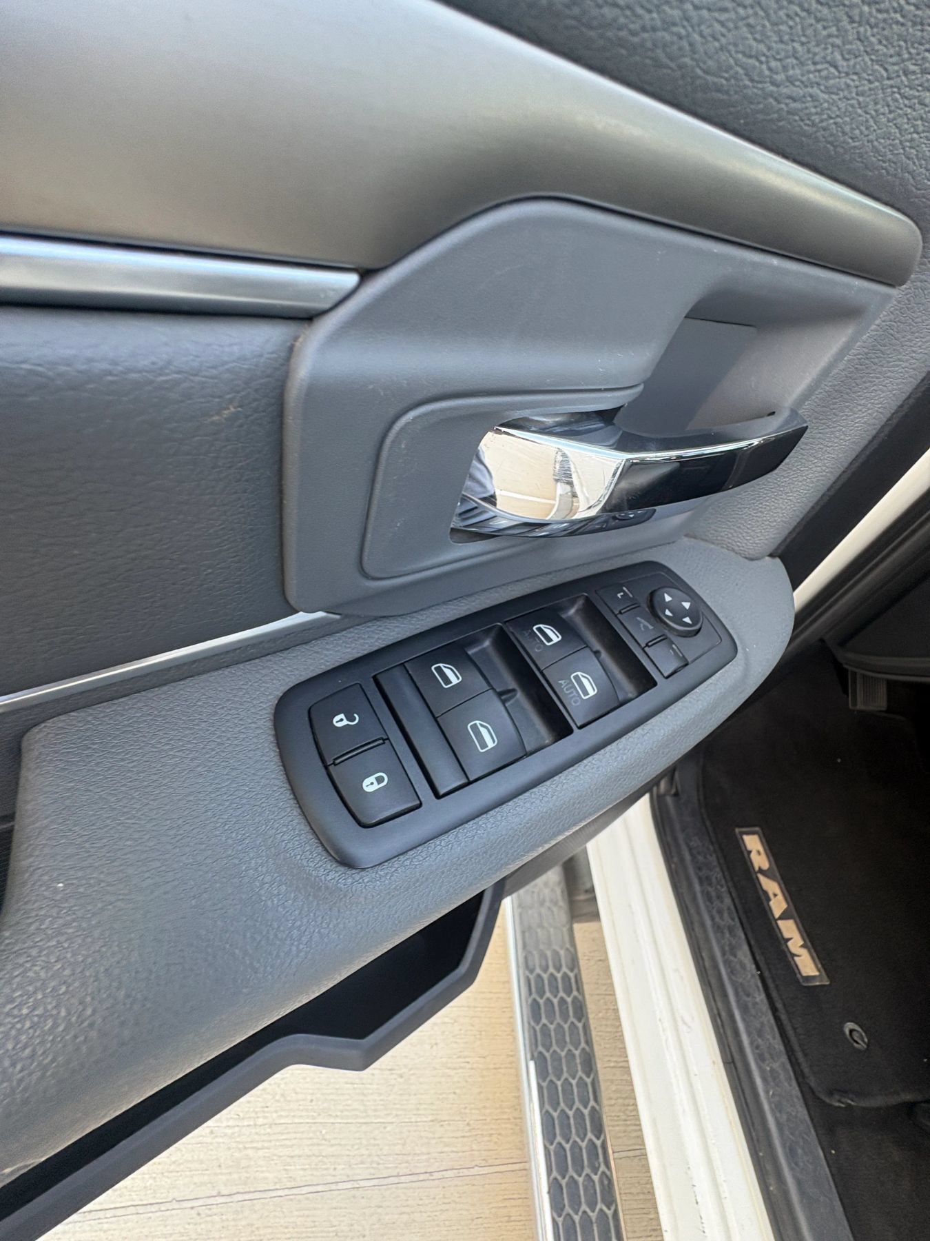 Used 2015 RAM 2500 Lone Star AWD/4WD image 26