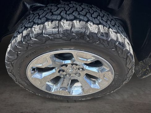 Used 2019 RAM 1500 Big Horn AWD/4WD image 19
