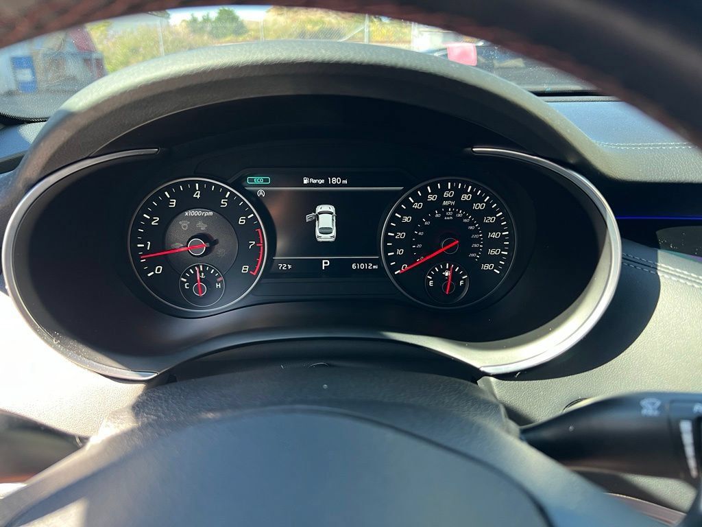 Certified 2022 Kia Stinger GT2 w/ Red Interior Color Package AWD/4WD image 18