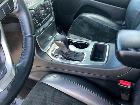 Used 2018 Jeep Grand Cherokee Altitude AWD/4WD image 18