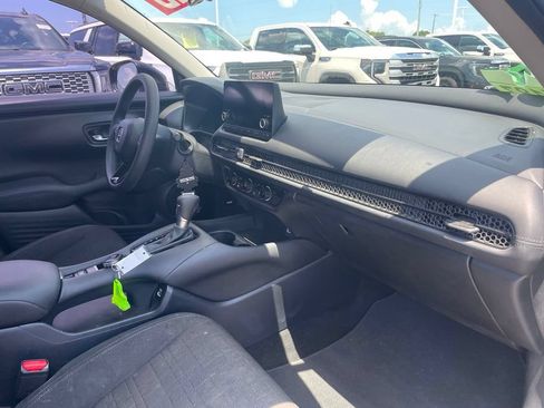 Used 2023 Honda HR-V LX image 31