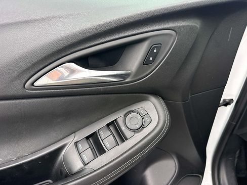 Used 2025 Buick Encore GX Preferred FWD image 20