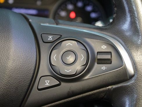 Used 2021 Buick Enclave Essence w/ Sun And Navigation Package image 23