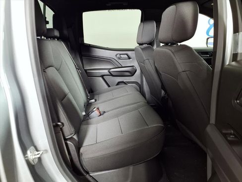 New 2026 Chevrolet Colorado W/T image 18