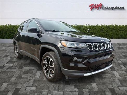 Used 2023 Jeep Compass Limited AWD/4WD image 6
