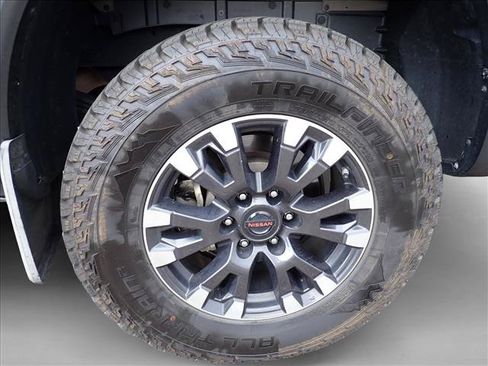 Used 2020 Nissan Titan PRO-4X w/ Pro-4x Convenience Package AWD/4WD image 9