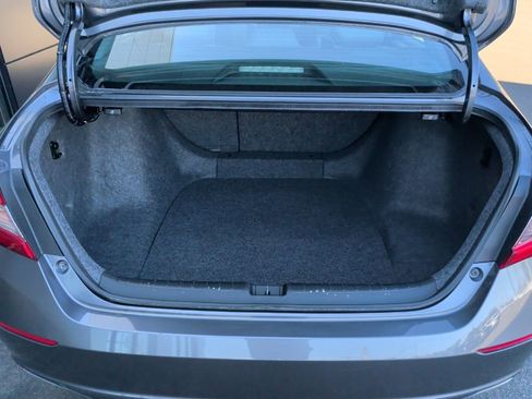 Used 2018 Honda Accord EX-L image 9