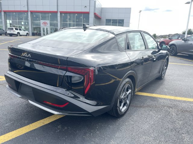 Used 2025 Kia K4 FWD image 33