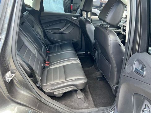 Used 2017 Ford Escape Titanium FWD image 17