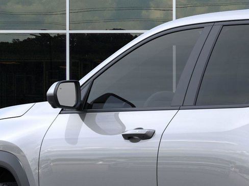 New 2026 Chevrolet Equinox LT w/ Convenience Package II image 12