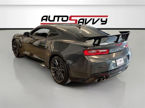 Used 2018 Chevrolet Camaro ZL1 image 4