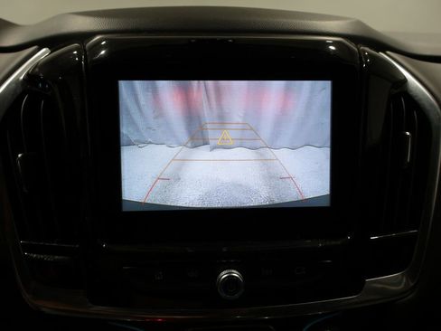 Used 2019 Chevrolet Traverse LT image 28