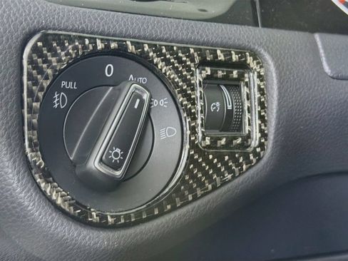 Used 2019 Volkswagen GTI SE w/ SE Experience Package FWD image 8