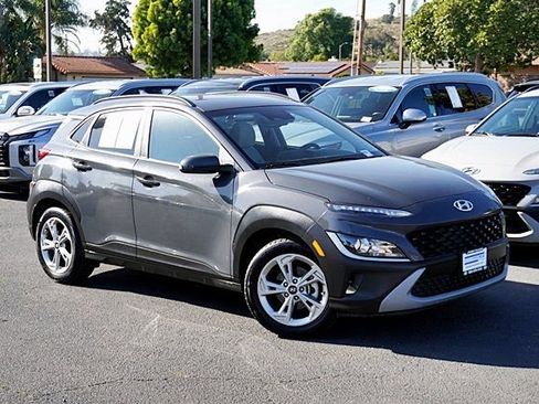 Used 2023 Hyundai Kona SEL FWD image 3