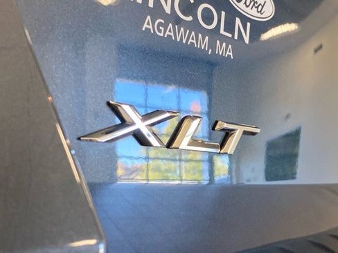 Certified 2022 Ford Explorer XLT w/ Equipment Group 202A image 7