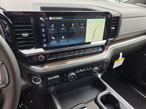New 2026 Chevrolet Silverado 1500 LT Trail Boss w/ Dark Appearance Package AWD/4WD image 17