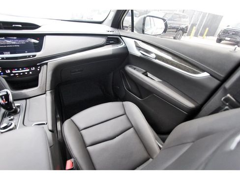New 2026 Cadillac XT5 Sportv w/ LPO, Onyx Lite Package AWD/4WD image 10