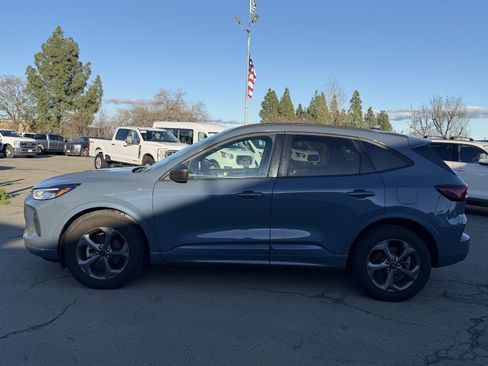 Certified 2023 Ford Escape ST-Line image 2