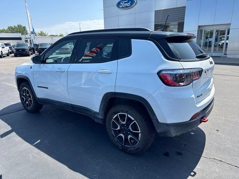 Used 2026 Jeep Compass Trailhawk AWD/4WD image 4