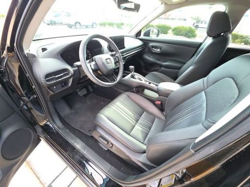 Used 2024 Honda HR-V EX-L image 12