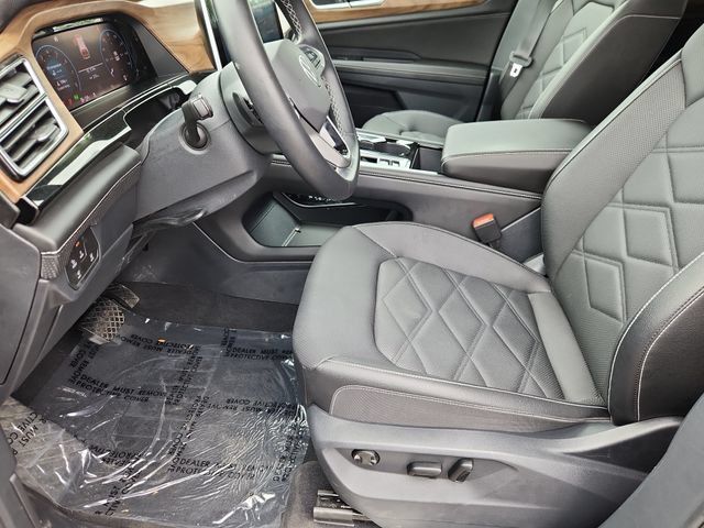 Certified 2025 Volkswagen Atlas SE AWD/4WD image 7