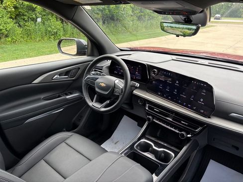 New 2026 Chevrolet Traverse LT w/ Driver Confidence Package AWD/4WD image 38