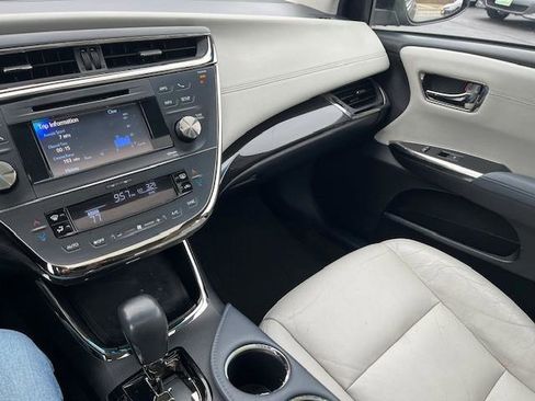 Used 2014 Toyota Avalon XLE Touring image 6