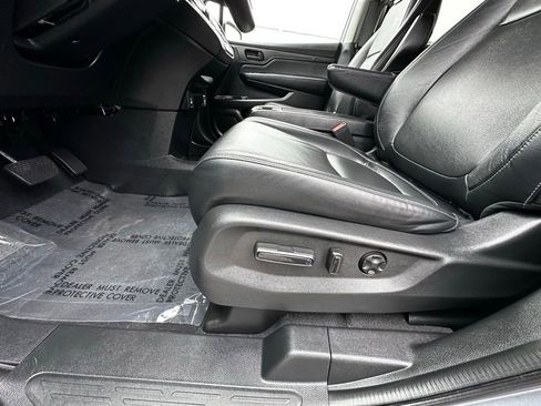 Used 2024 Honda Odyssey EX-L image 13