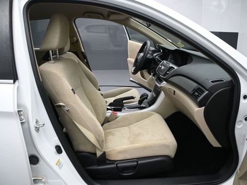 Used 2013 Honda Accord LX image 15