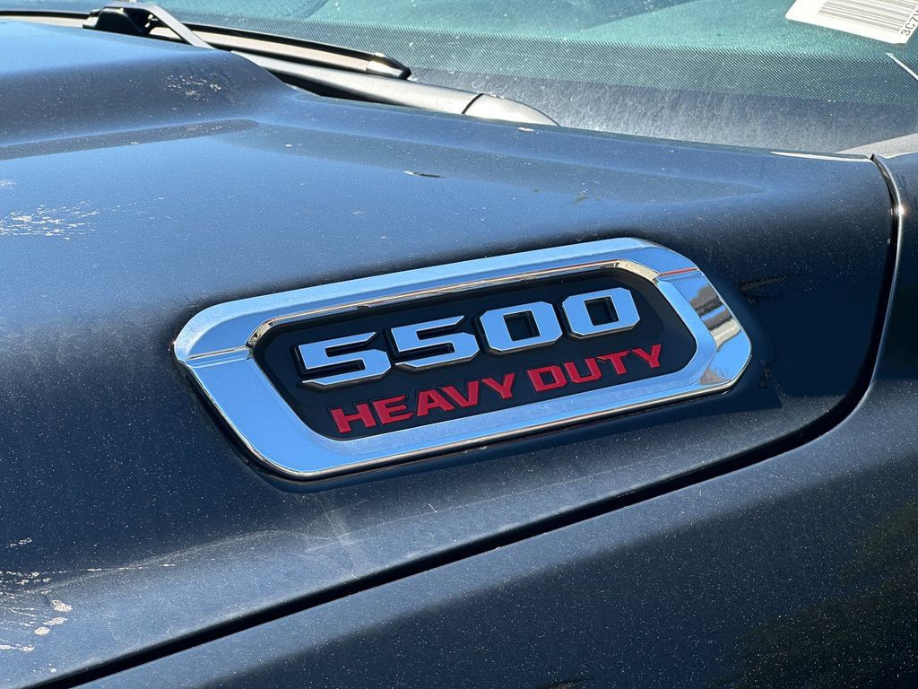 New 2026 RAM 5500 Tradesman w/ Chrome Appearance Group AWD/4WD image 11