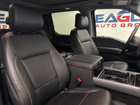 New 2026 Ford F250 Lariat w/ Black Appearance Package image 40