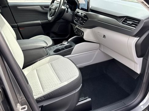 New 2026 Ford Escape Active image 13