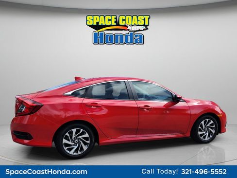 Certified 2018 Honda Civic EX image 4