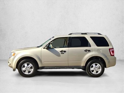 Used 2012 Ford Escape XLT image 9