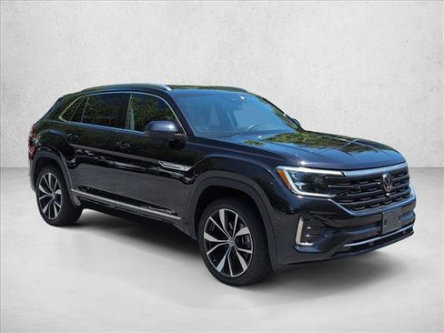 Used 2024 Volkswagen Atlas Cross Sport SEL Premium R-Line AWD/4WD image 3