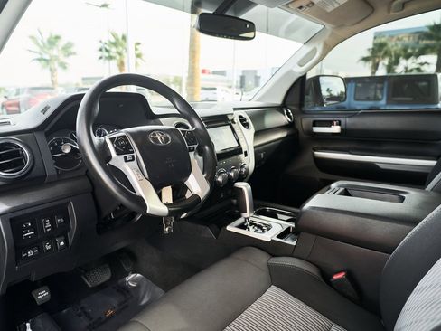 Used 2017 Toyota Tundra SR5 image 2