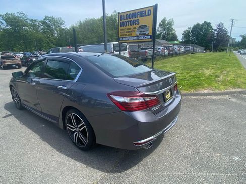 Used 2017 Honda Accord Sport image 3