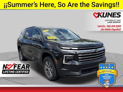 Used 2024 Chevrolet Traverse LT