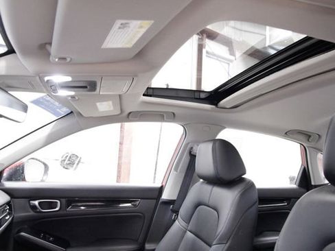 Certified 2022 Honda Civic Touring image 33