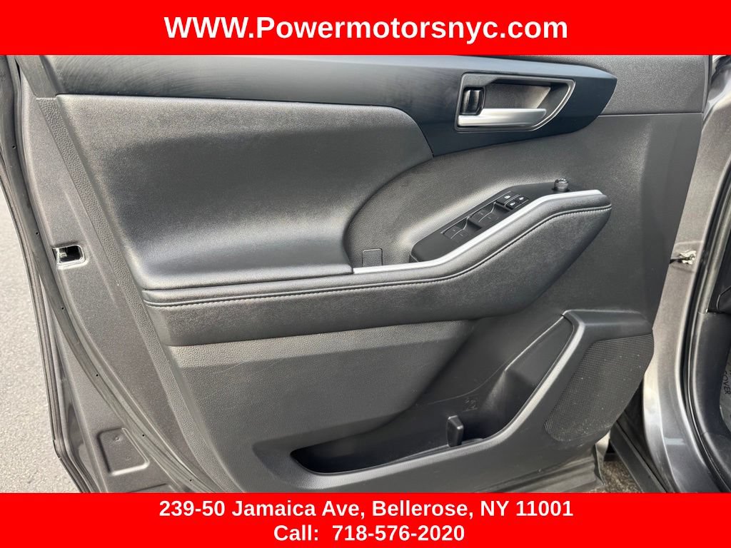 Used 2023 Toyota Highlander XSE AWD/4WD image 20