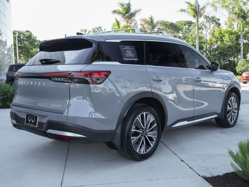 Certified 2026 INFINITI QX60 Luxe w/ Cargo Package FWD image 24