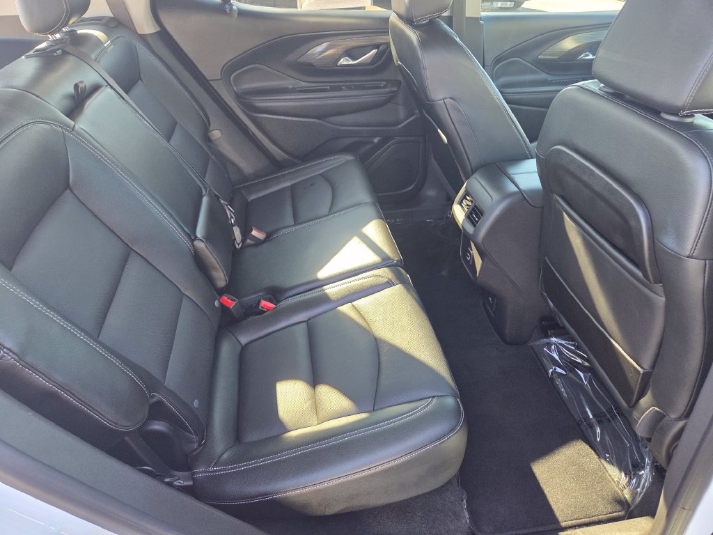 Used 2024 GMC Terrain SLT AWD/4WD image 21