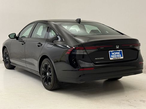 Certified 2025 Honda Accord SE image 7