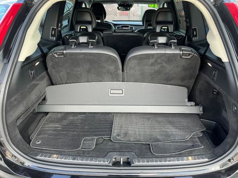 Used 2016 Volvo XC90 T8 Momentum AWD/4WD image 18