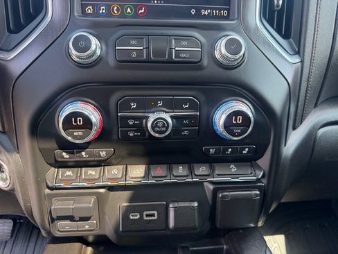 Used 2019 GMC Sierra 1500 AT4 w/ AT4 Premium Package AWD/4WD image 38