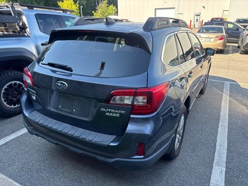Used 2016 Subaru Outback 2.5i Premium AWD/4WD image 7