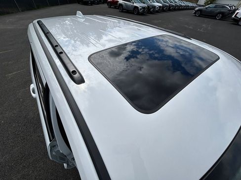 Used 2020 Jeep Grand Cherokee Altitude image 28